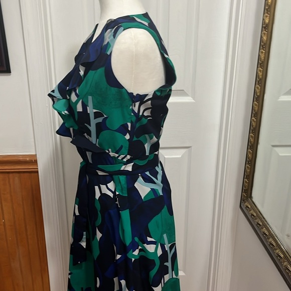 Anna Taylor Elegant Blue and Green Patterned Dress size 2 - Picture 4 of 10